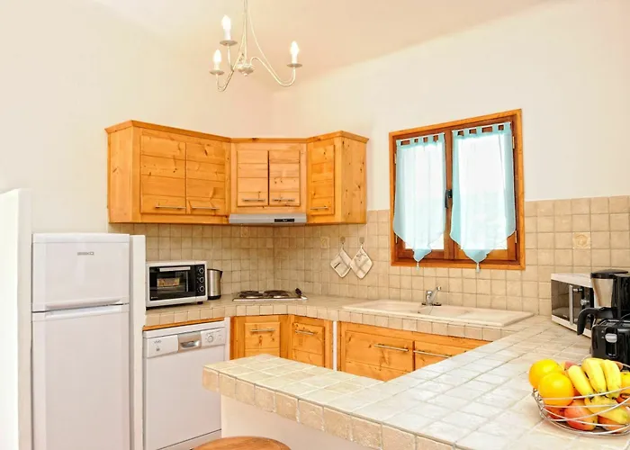 Aldeamento Turístico Fiori Di Santa Giulia